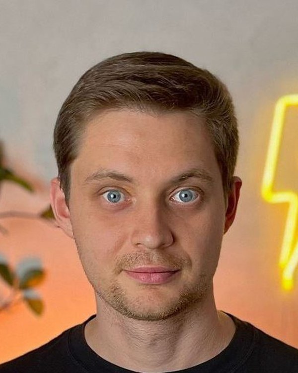 Алекс Беляев